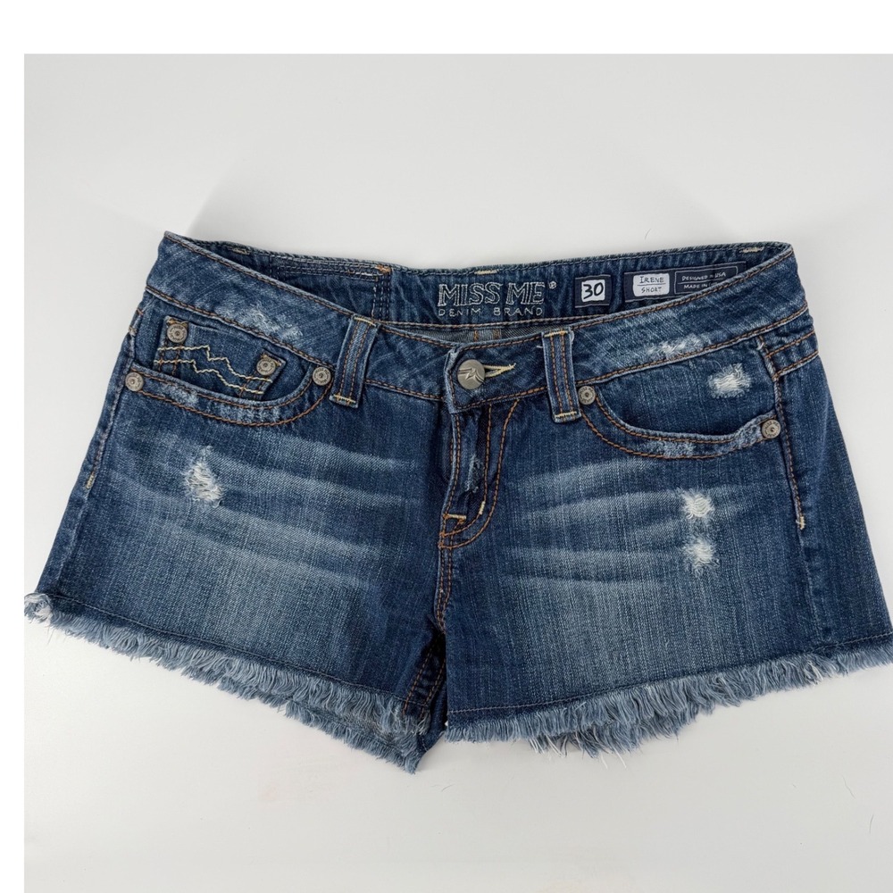 Miss Me Irene Short Distressed Denim Cut Off Shorts Medium Wash Sz 30 JPD1001SH